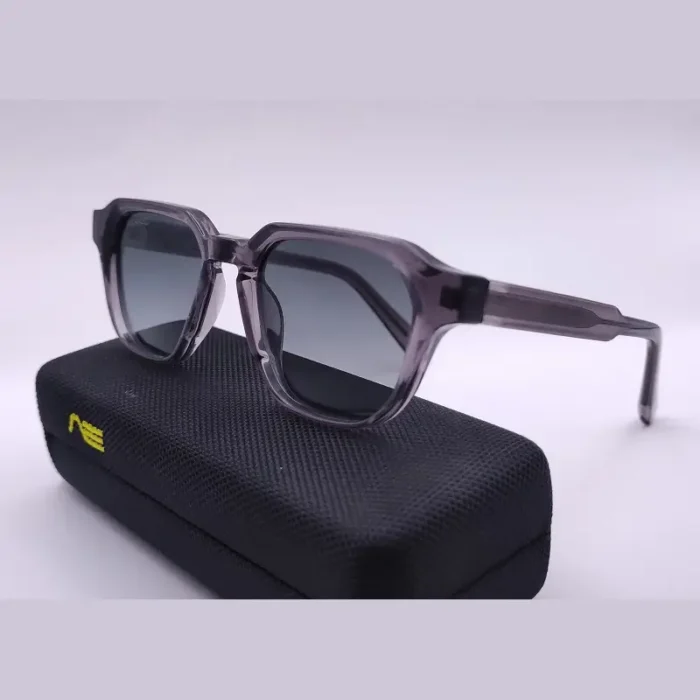 عینک افتابی FARIGROM-رنگ دودی نمای جانبی جدید