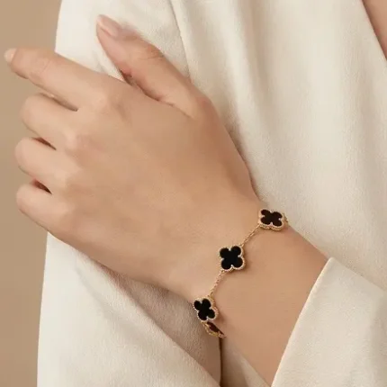 دستبند ونکلیف -نمای مدل